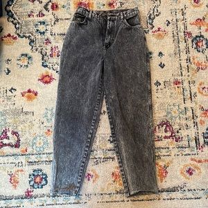 Vintage Valentino High Rise Mom Jeans - size 28